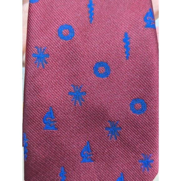 Senator Vintage Men's Red & Blue Science Pattern Polyester Tie - Picture 2 of 6